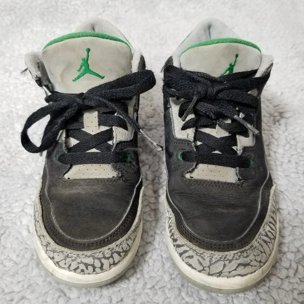 Nike Air Jordan 3 Retro Pine Green (PS)‎ Size 2Y / 3.5W 429487-030